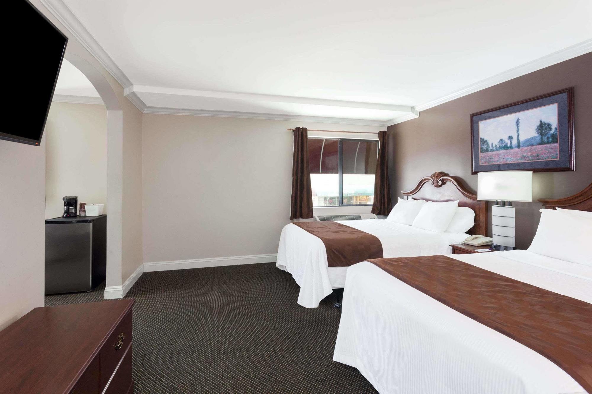 Knights Inn Los Angeles Central / Convention Center Area Bagian luar foto
